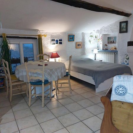 "Le Charme Provencal" - Studio 4 Couchages Classe 2 Etoiles - Axelle Loc'Appart لورج المظهر الخارجي الصورة